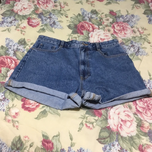 Zara Blue Jean Shorts in perfect condition - Picture 1 of 4
